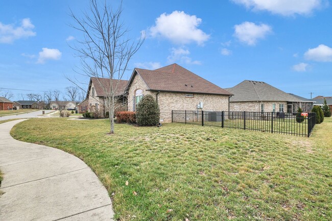 Building Photo - For Lease in Gallatin Zoned Liberty Creek ...