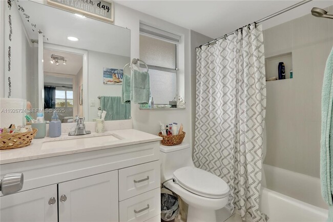 Building Photo - 8350 Sunrise Lakes Blvd