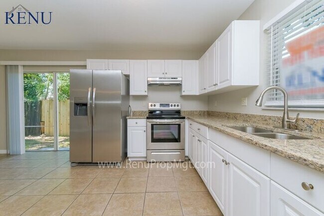 Building Photo - SPECIAL: $0 Application Fee.  50% off firs...