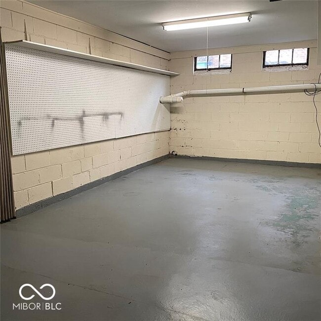 Building Photo - 73 W Westfield Blvd