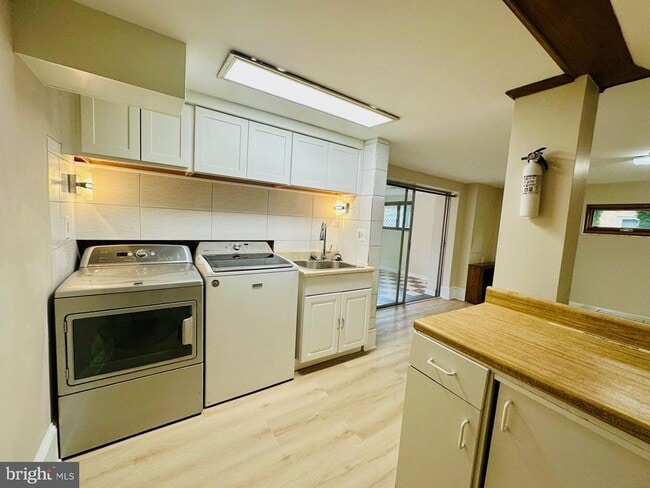 Building Photo - 3007 Oliver St NW