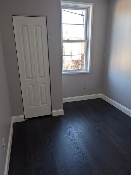 Building Photo - 6078 Allman St