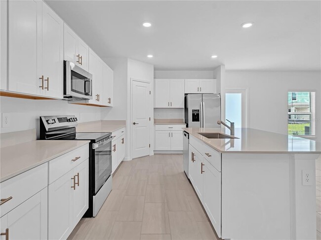 Building Photo - 6115 Blue Paloma Ct