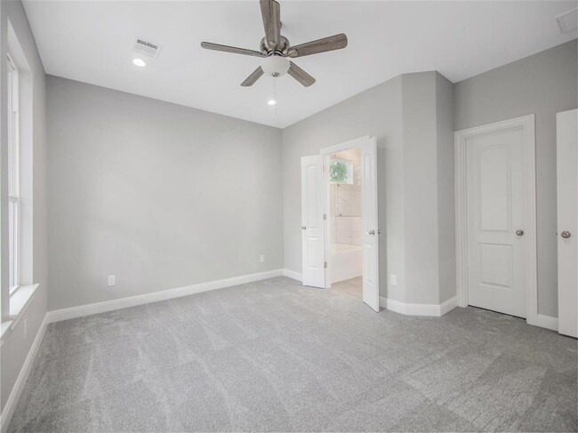 Building Photo - 9817 Turnbow St