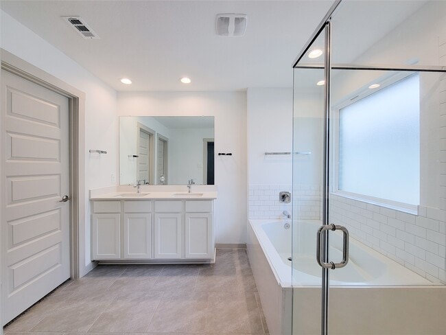 Building Photo - 7015 Halifax Harvest Ln