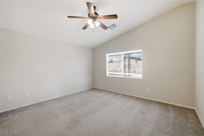 Building Photo - 528 Round Reign Ave