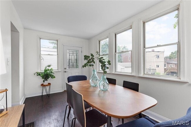 Building Photo - 6445 S Kingshighway Blvd