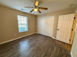 Building Photo - 1638 Maple View Way
