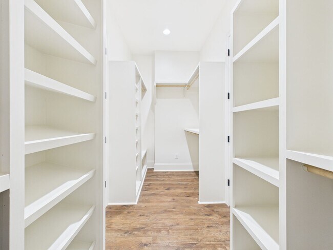 Building Photo - Stunning New Construction 4 Bed 3.5 Bath- ...