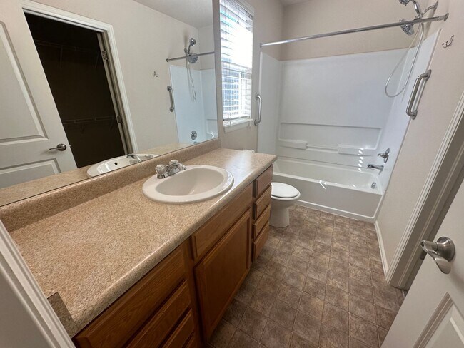 Building Photo - 4523 Brylie Way