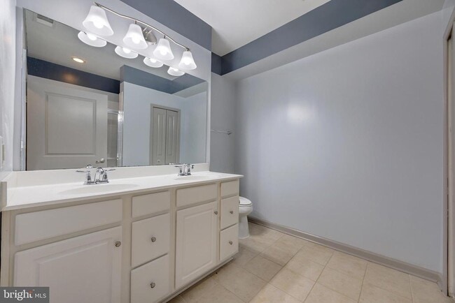 Building Photo - 8390 Ice Crystal Dr