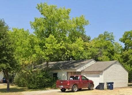 Building Photo - 709 Cross St