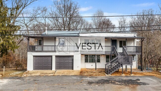 Building Photo - 2383 Dutch Cove Rd