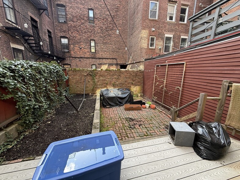 Primary Photo - 43 Grove St