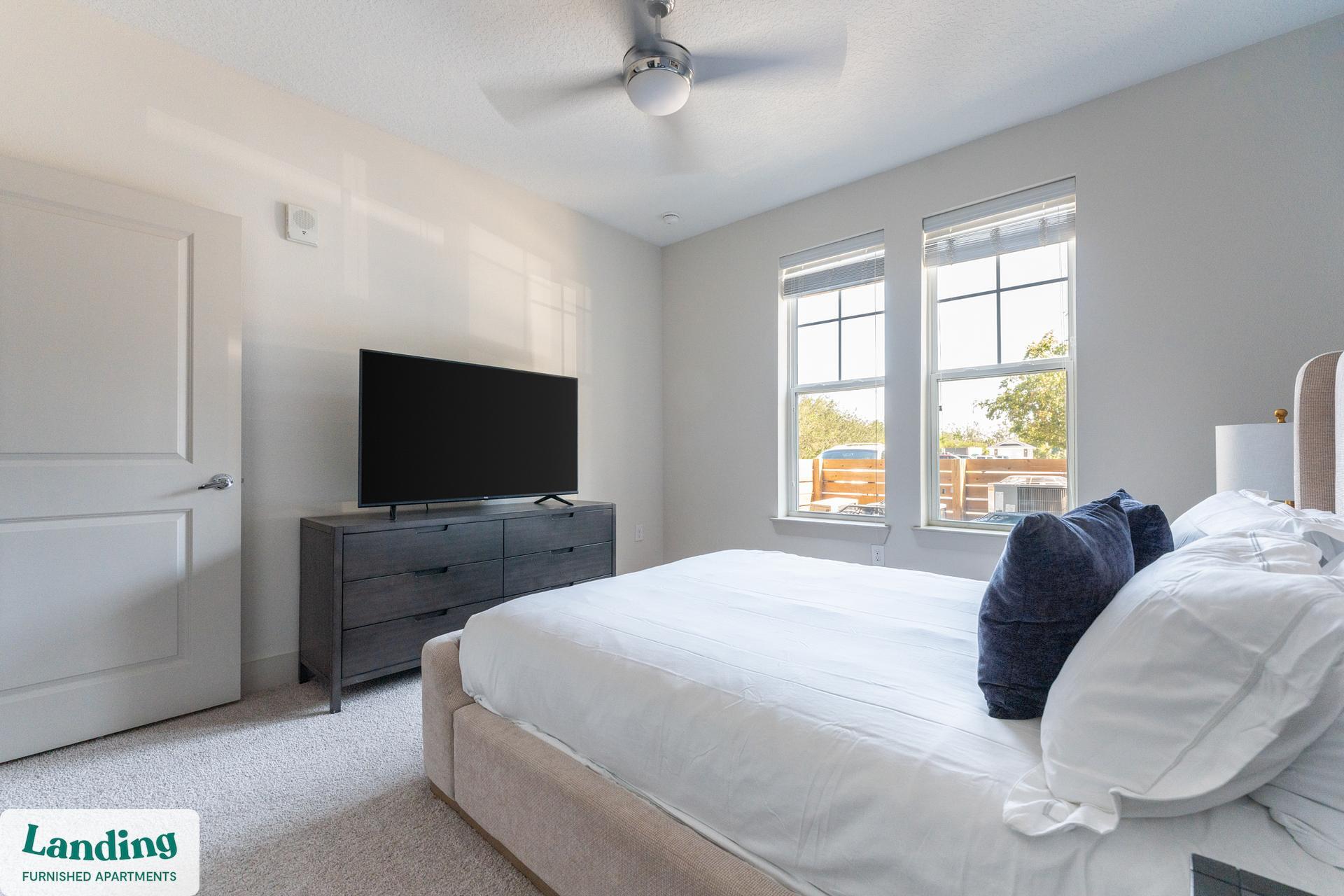 Building Photo - 655 W Marina Cove Dr