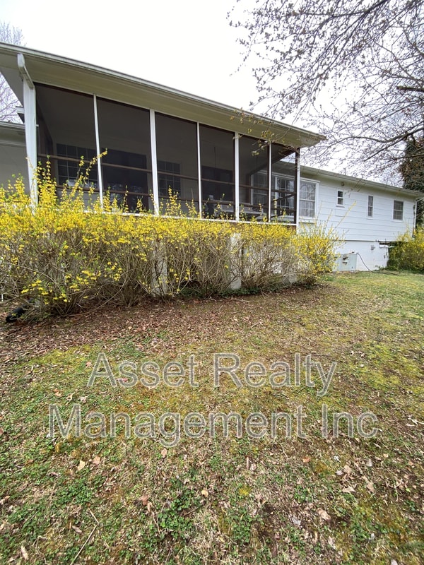 Building Photo - 109 Norris Ln