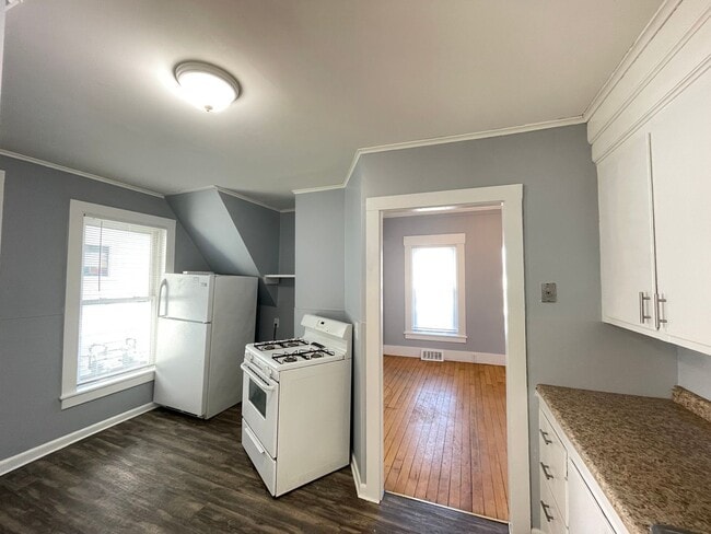 Building Photo - 29 Pennacook St