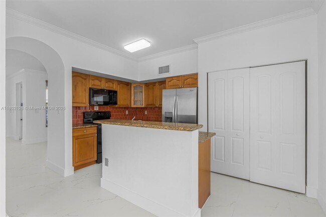 Building Photo - 8535 SW 152nd Ave