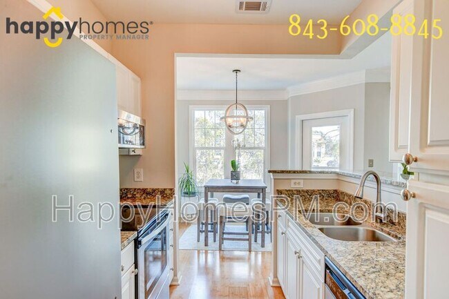 Building Photo - 2223 Chatelain Way