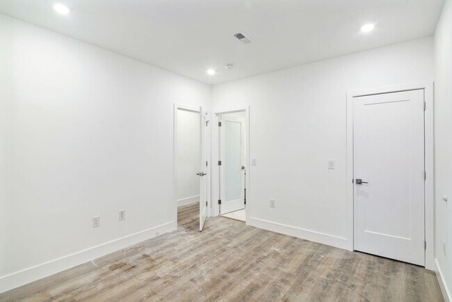 Building Photo - 1520-22 N 8th St