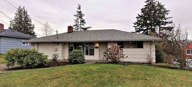 Building Photo - House For RENT:  Historic North Everett 2 ...