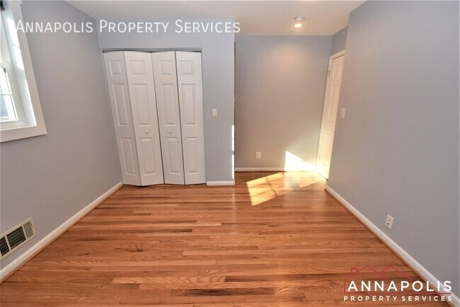 Building Photo - 90 Avondale Cir