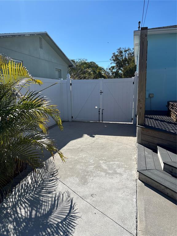 Building Photo - 2919 12th Ave N