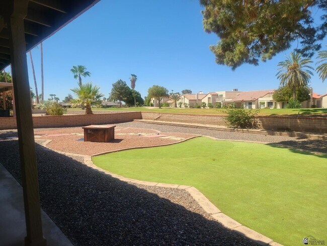 Building Photo - 12500 E Del Rico