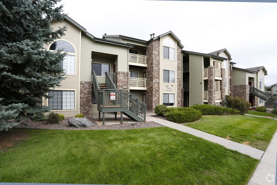 Heights by Marston Lake Apartments 7929 W Mansfield Pky Lakewood CO