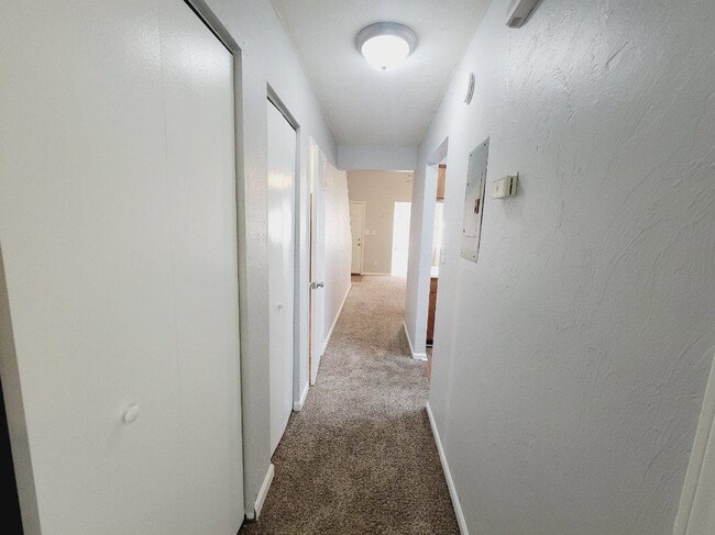 Building Photo - 1257 E Orange Ave