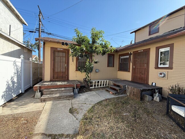Building Photo - 6028 Eleanor Ave