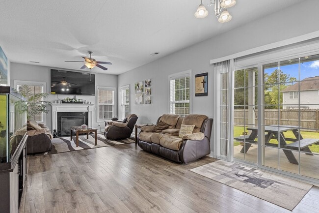 Building Photo - 326 Aquamarine Cir