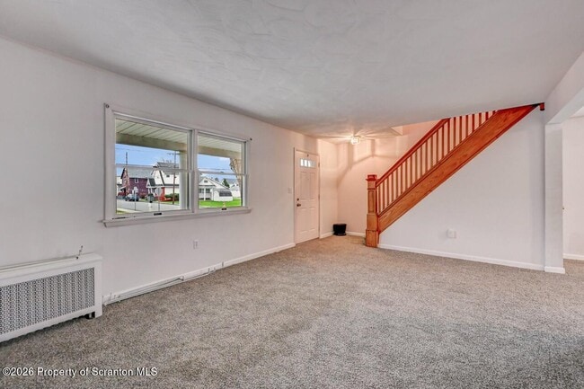 Building Photo - 454 Hickory St