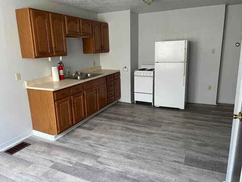 Apt G - 700 Brinton Ave