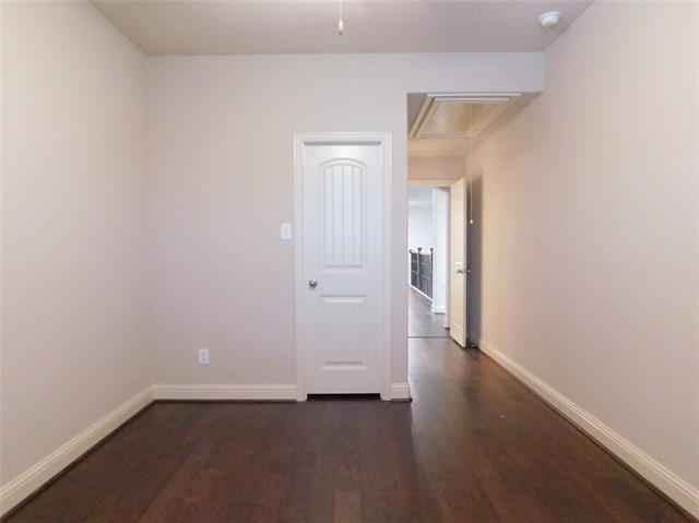 Building Photo - 1704 Serra Dr