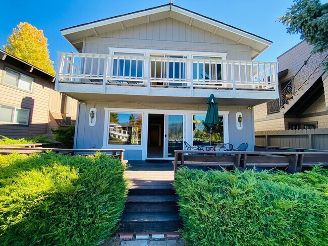 Building Photo - 3 bed 3 bath house for rent in the Tahoe Keys