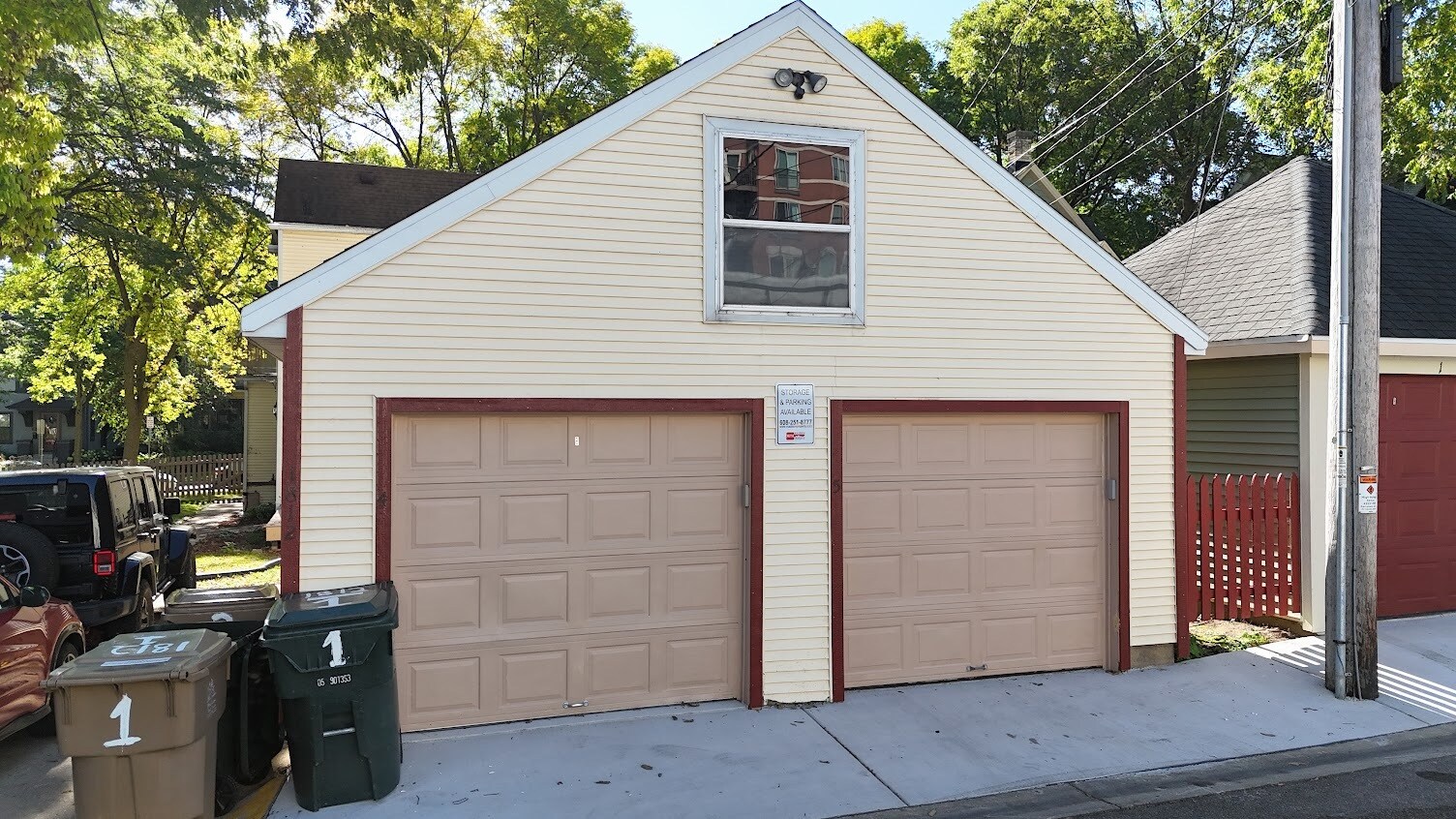 Building Photo - 1812 Madison St