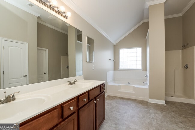 Building Photo - 4129 Eldon Dr