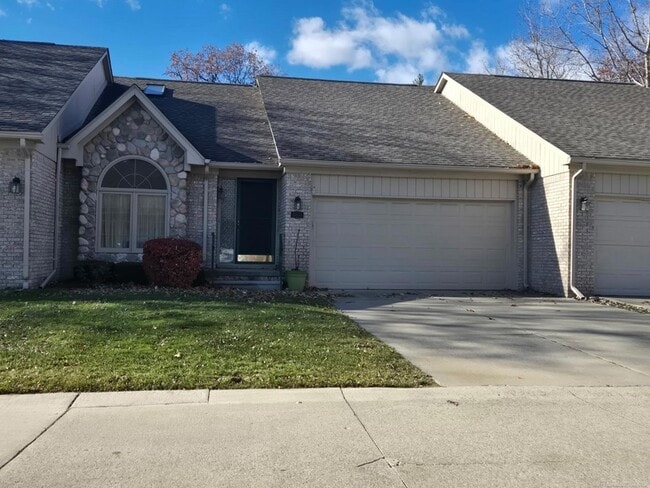 Building Photo - 35155 Kings Forest Blvd