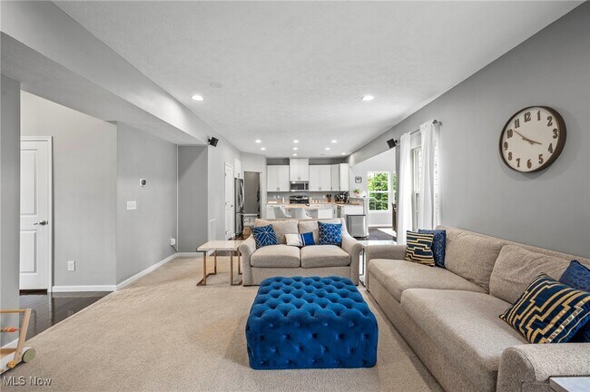 Building Photo - 3071 Liberty Ledges Dr