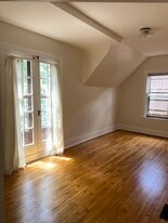 Building Photo - 4700 W Hutchinson St