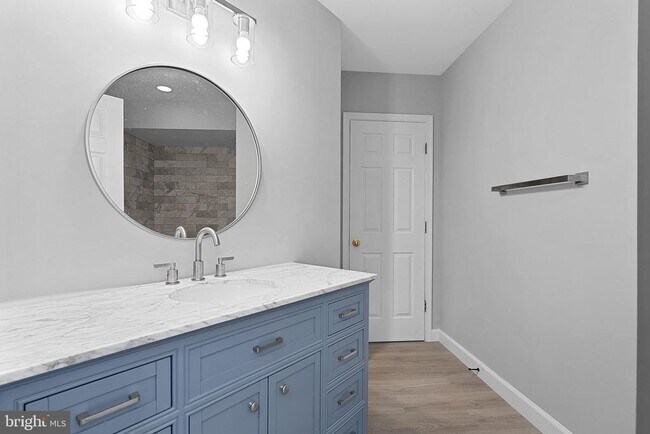 Building Photo - 21850 Locomotive Terrace