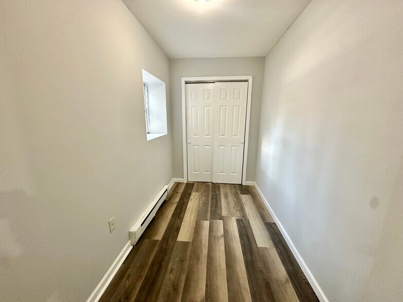 Building Photo - 347 Ridgewood Ave