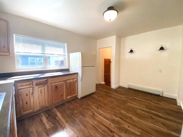 Building Photo - 343 W Sussex Ave