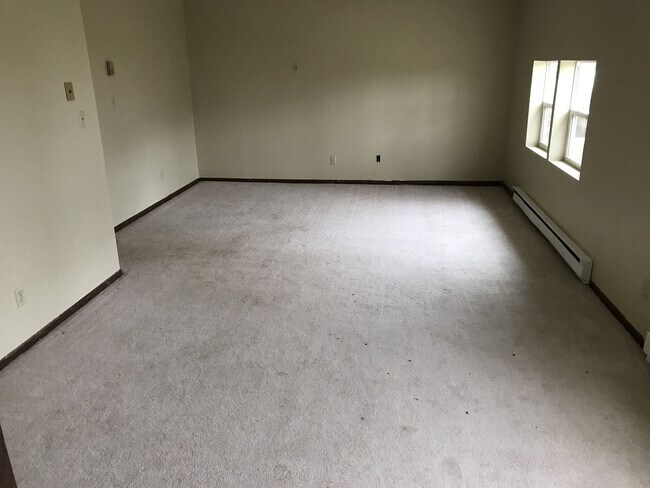 Building Photo - 308 Sunrise Dr