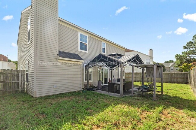 Building Photo - 312 Pebble Creek Dr