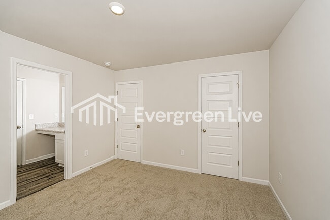 Building Photo - 150 Woodland Wy