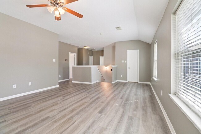 Building Photo - 16546 Cypress Thicket Dr