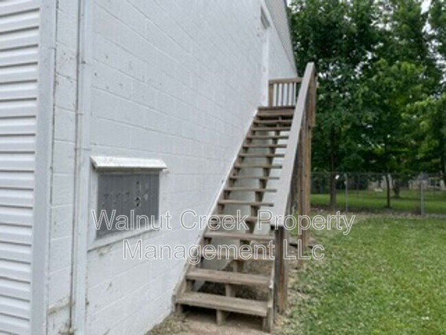 Building Photo - 4461 Oberlin Ave