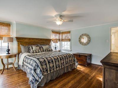 Building Photo - 4325 Grassmere Ln